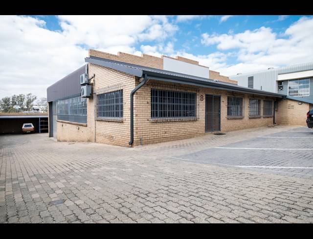 655M² FACTORY FOR SALE IN KYA SANDS